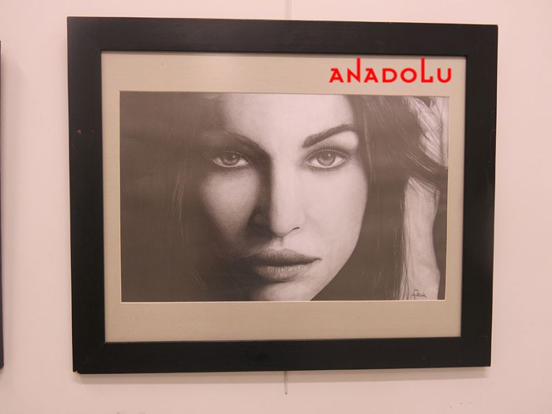 Çok Etkileyici Karakalem Çizim Çalışmaları Bursa